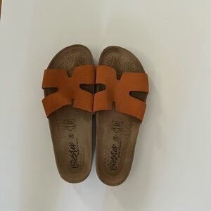 BIOSTEP | suede cutoff band slides